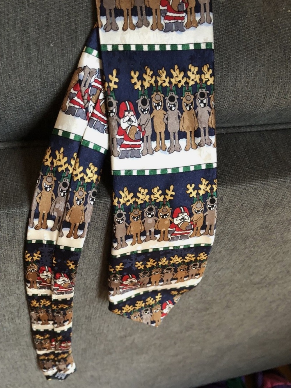 100% Silk American Greetings Christmas Holiday Men’s Neck Tie Assorted Reindeer